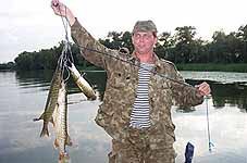 alexy2-1.jpg (16586 bytes)