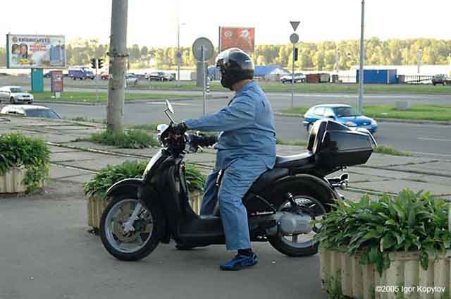 5-06-23 20'02 D7 8795